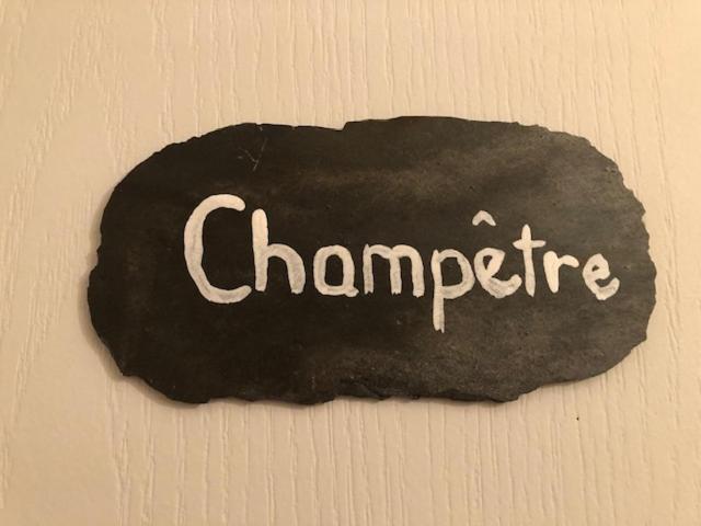 Hotel Les Trois Cornets Saint-Ouen-des-Champs Zewnętrze zdjęcie