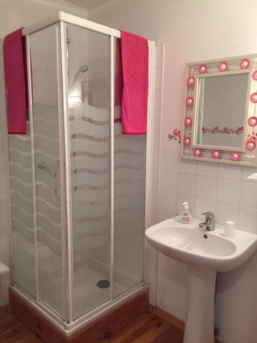 Hotel Les Trois Cornets Saint-Ouen-des-Champs Zewnętrze zdjęcie